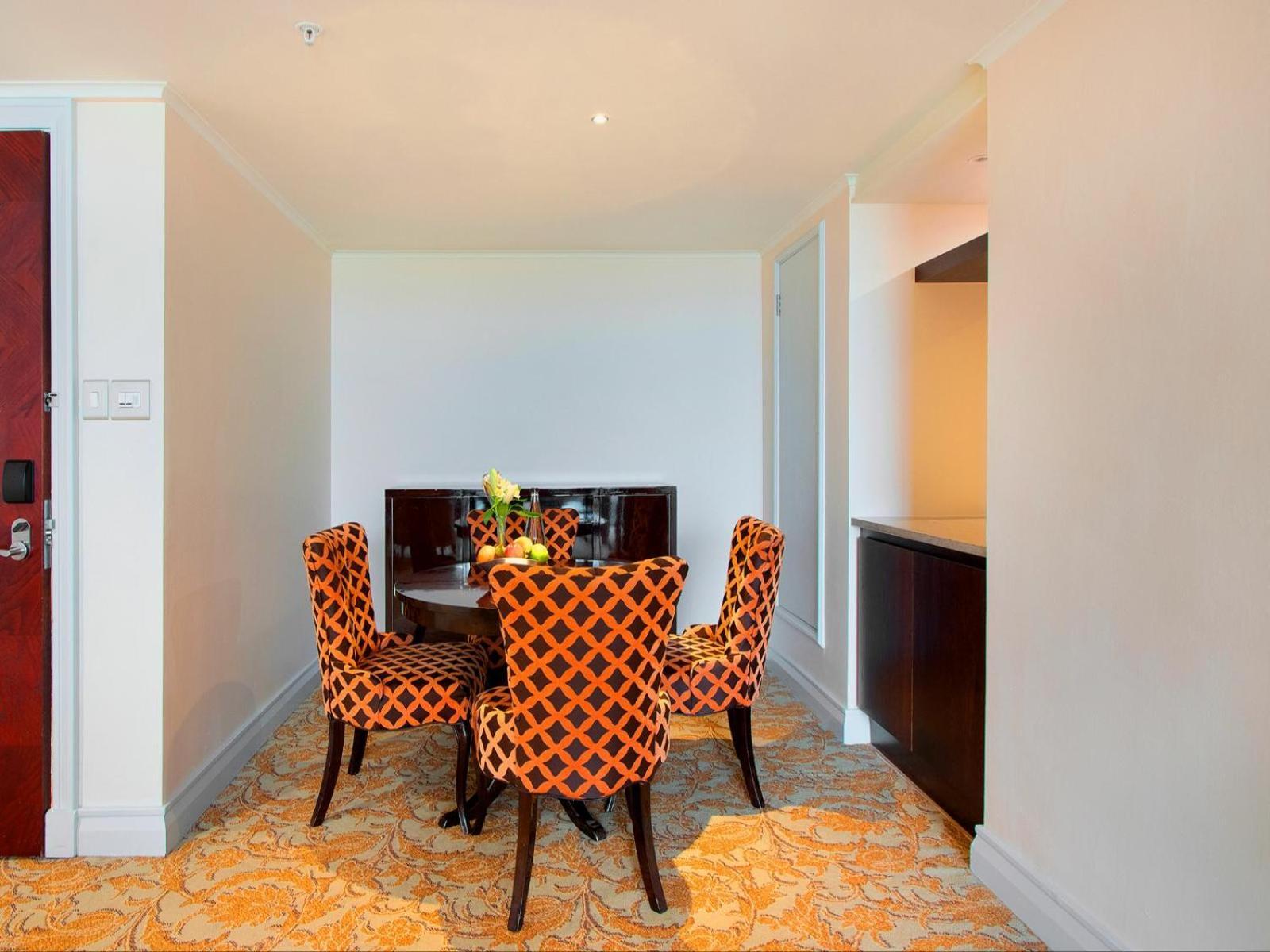 Taj - Large 2 Bedroom Apartment, With Full Facilities, Stunning Table Mountain Views